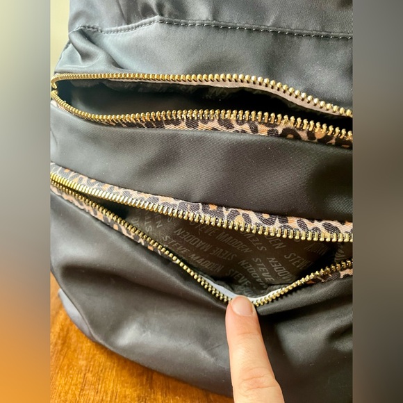 Steve Madden Animal Print Book bag Backpack - Picture 6 of 8